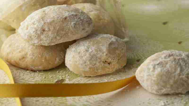 Armenian Kourabiedes