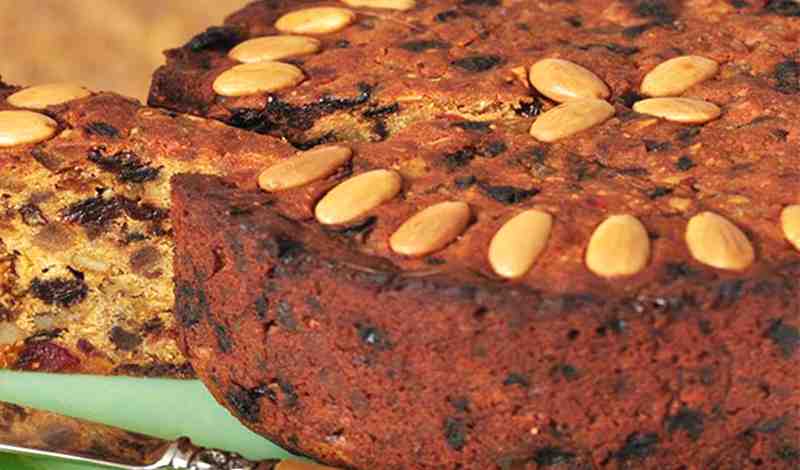 Traditional Farmhouse Fruit Cake Recipe