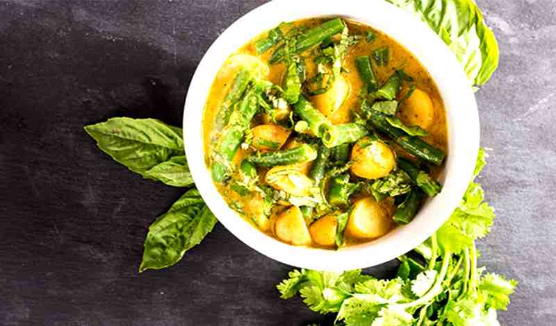 potato green curry recipe 