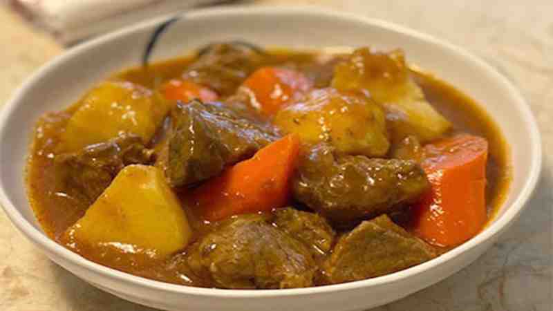 Hawaiian Beef Curry Stew Recipe