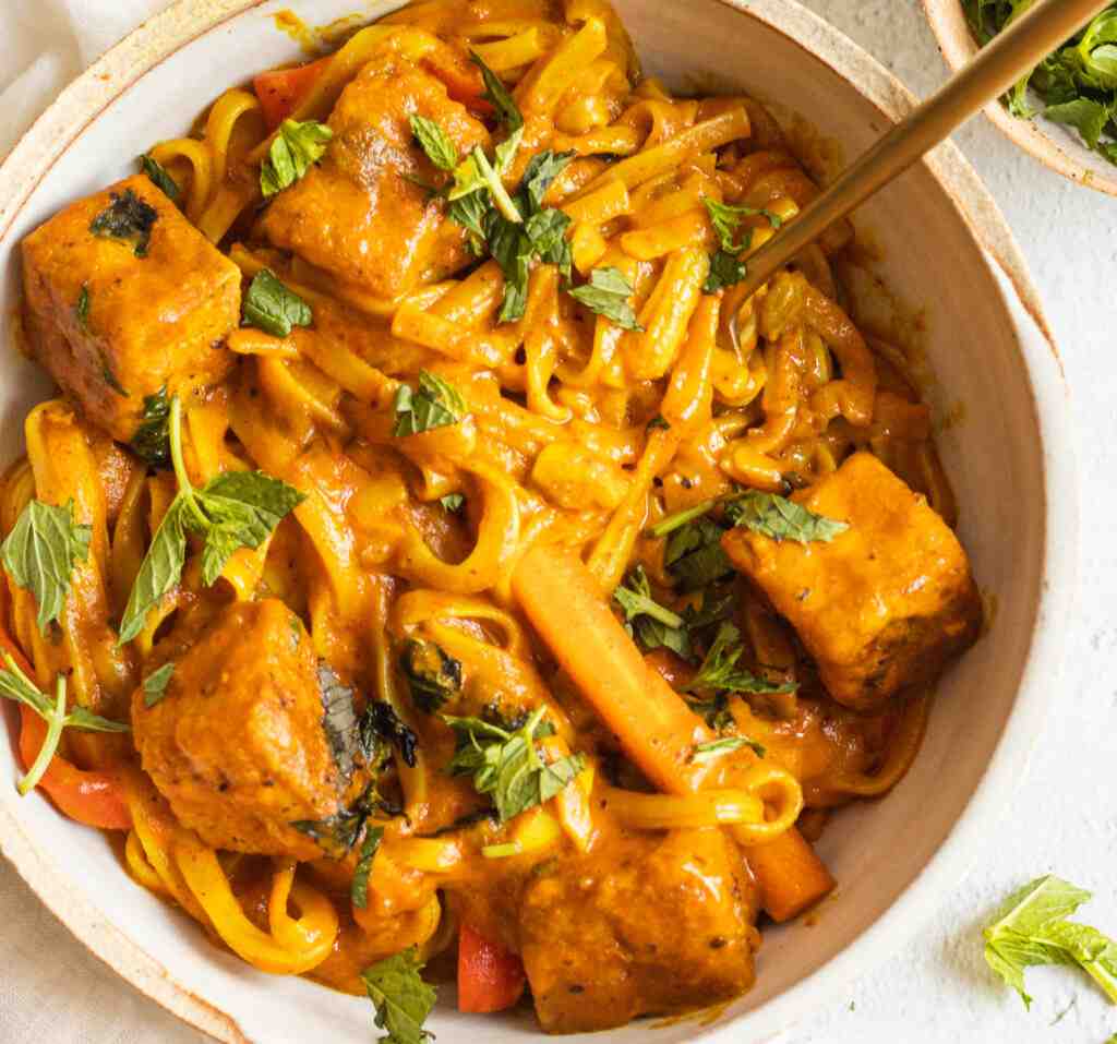 Honeygrow Red Coconut Curry Recipe