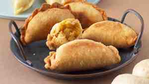 Potato Curry Puff Recipe Indian